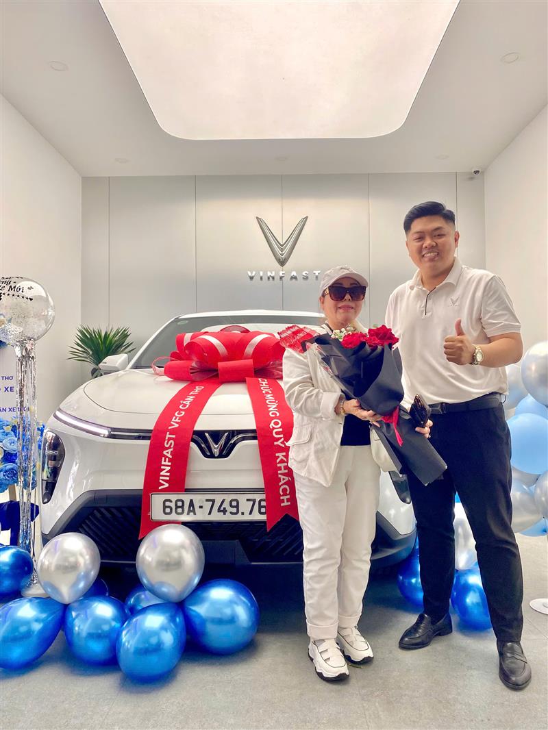 Giao xe cho Quý khách hàng